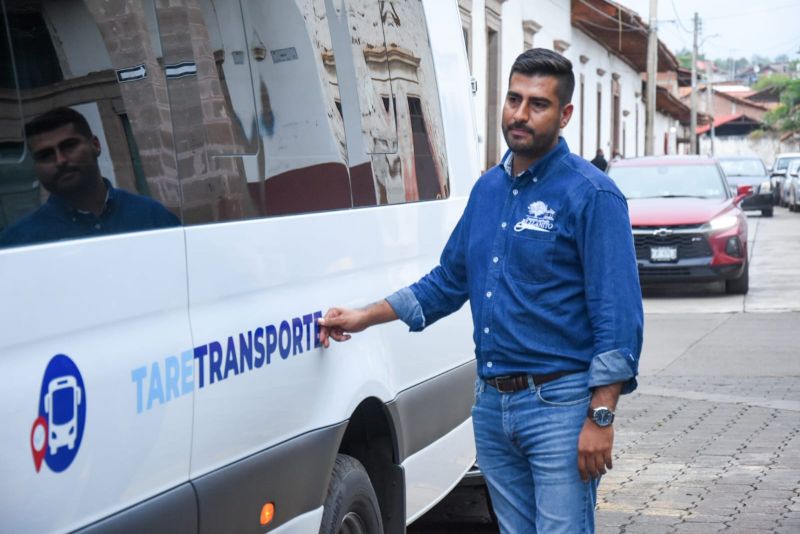 Anuncia Poncho Chávez servicio de transporte Taretan - Morelia.