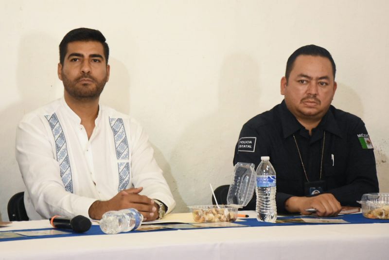 Encabeza Poncho Chávez la reunión de la Mesa de Paz de la región 08 de Pátzcuaro.